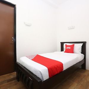 Bilik standard berdua